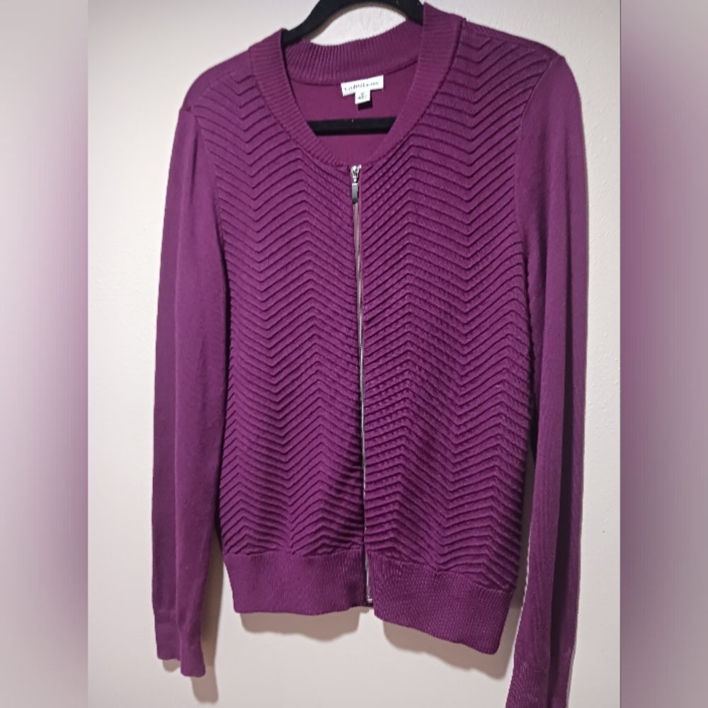 Final $6 Womens "Croft & Barrow Zip Front Long Sleeve Sweater. Sz. M Wine.
